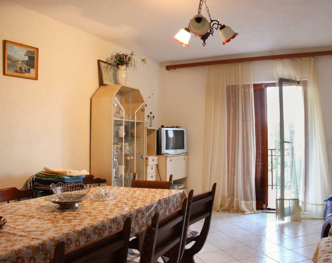 Apartmani Nada เซเกต วรันยีชา ภายนอก รูปภาพ